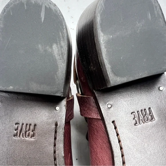 FRYE Ray Harness Back Zip Boots size 8.5 Burgundy leather ankle boot with buckle - Picture 7 of 12
